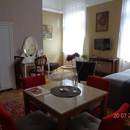 Διαμέρισμα Danube Serviced Apartments *