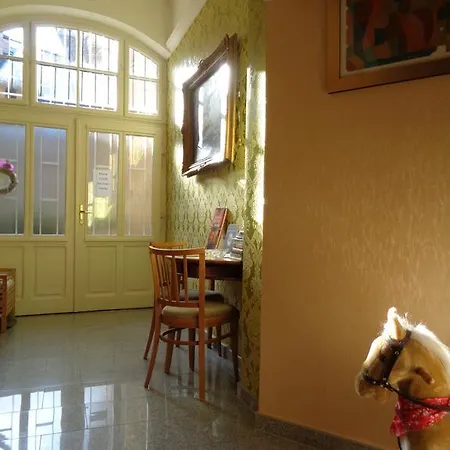 Lejlighed Danube Serviced Apartments *