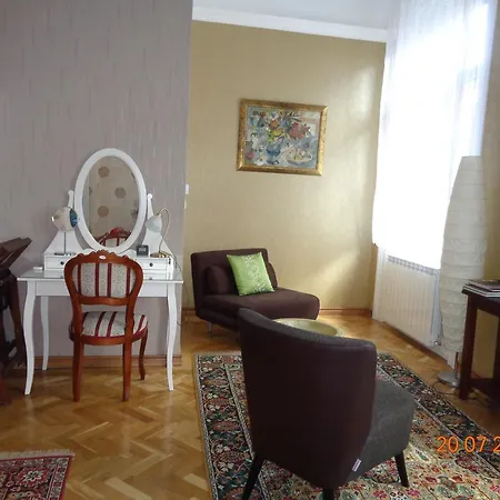 Lejlighed Danube Serviced Apartments